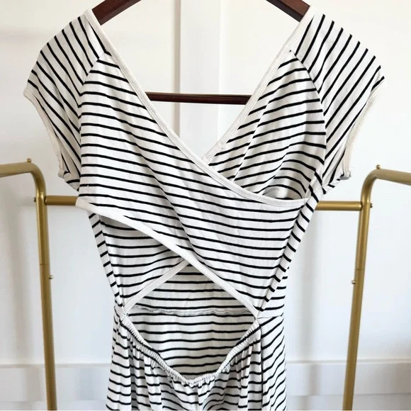 Garage Mini Dress Open Back Fit and Flare Black and White Stripes W Sz S - Picture 3 of 8